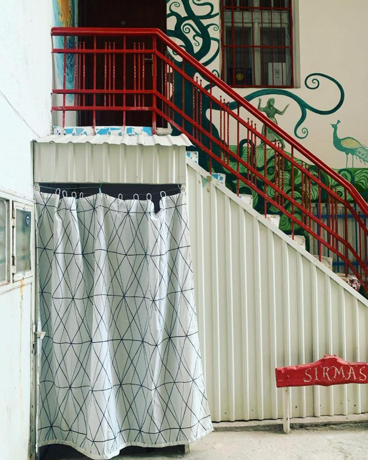 Sirma's Unique Artsy Modern Quiet 1-bdrm In The Heart Of * Skopje